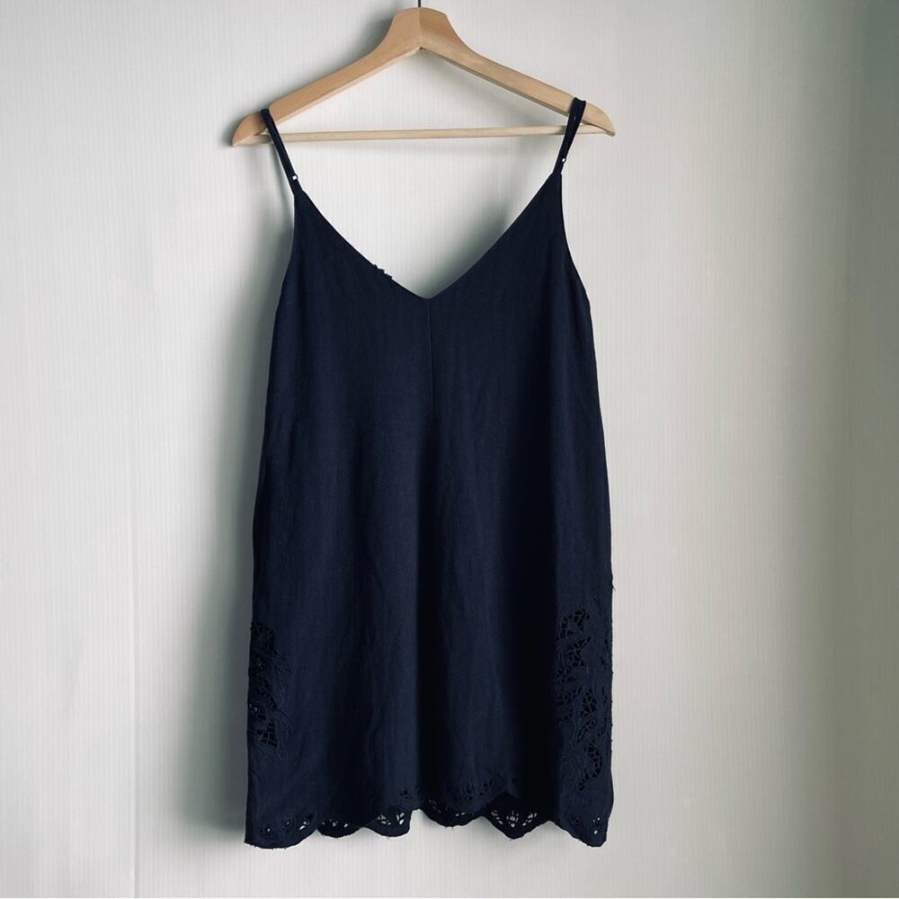 ASTR the label NWT blue lace detail strappy mini dress navy blue sz small - Picture 9 of 9